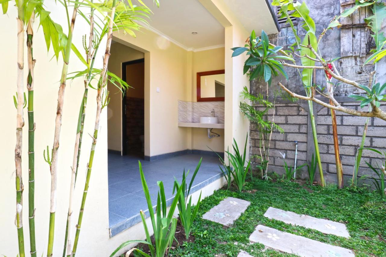 Taste Of Bali Hostel Kuta Lombok Exterior foto