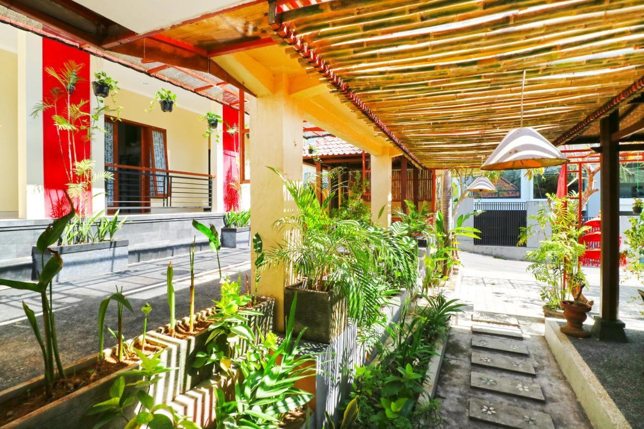 Taste Of Bali Hostel Kuta Lombok Exterior foto